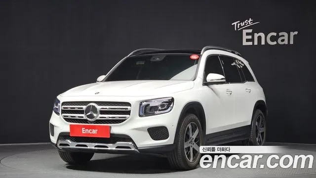 Mercedes-Benz GLB- X247 GLB220