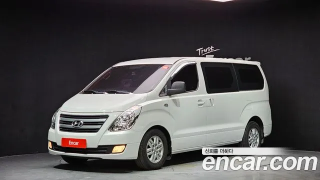Hyundai Grand Starex 3