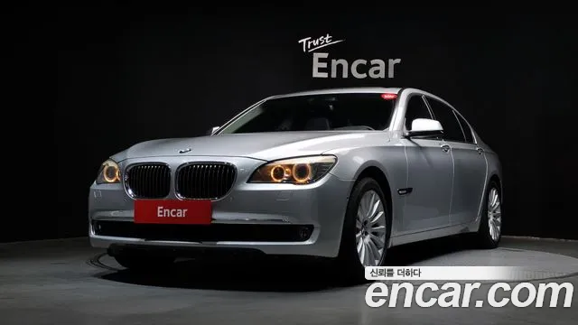 BMW 7 (F01) 740Li