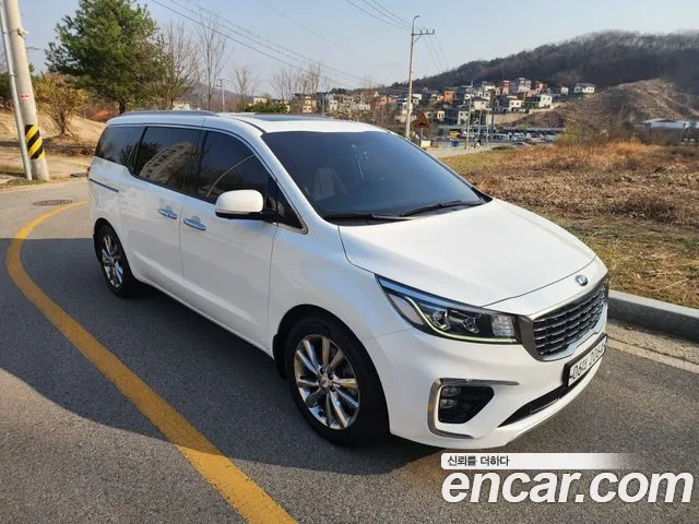 Kia The New Carnival 9 Noblesse