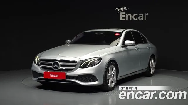 Mercedes-Benz E- W213 E200