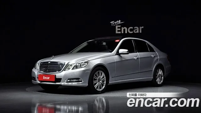 Mercedes-Benz E- W212 E300