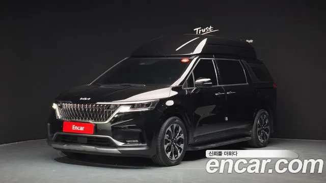 Kia Carnival 4 Gasoline 9