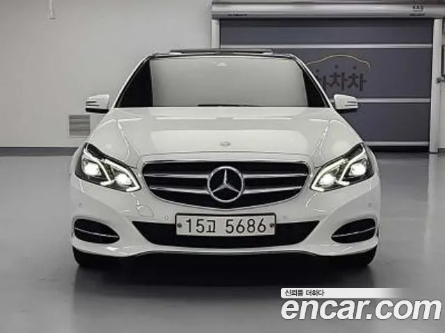 Mercedes-Benz E- W212 E220 CDI