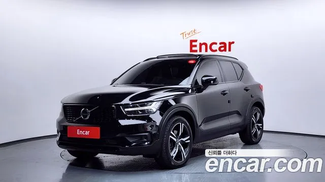 Volvo XC40 T4 R-