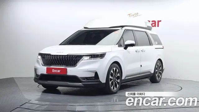 Kia Carnival 4 Gasoline 9