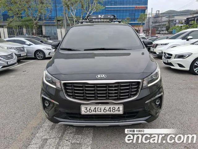 Kia The New Carnival 9