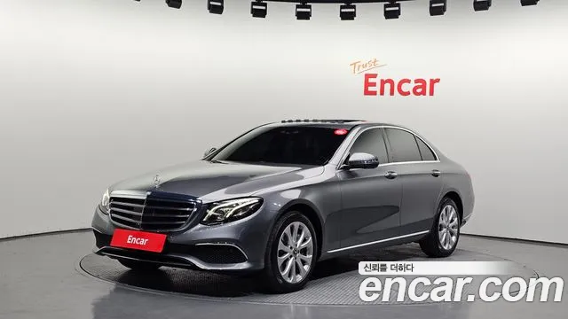 Mercedes-Benz E- W213 E300 4MATIC Exclusive