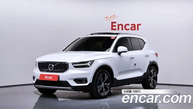 Volvo XC40 T4
