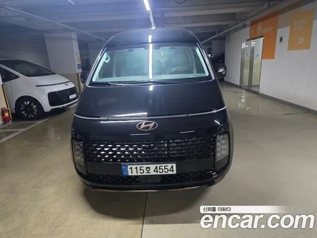 Hyundai Staria 4WD 9