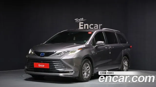 Toyota 4 2.5 Hybrid AWD