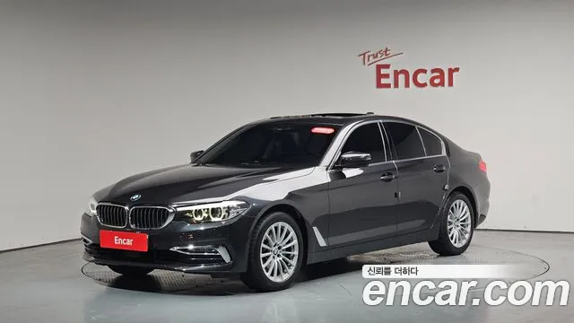 BMW 5 (G30) 520i