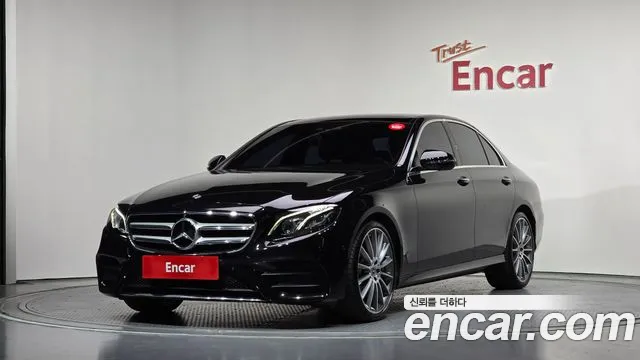 Mercedes-Benz E- W213 E300 4MATIC AMG Line