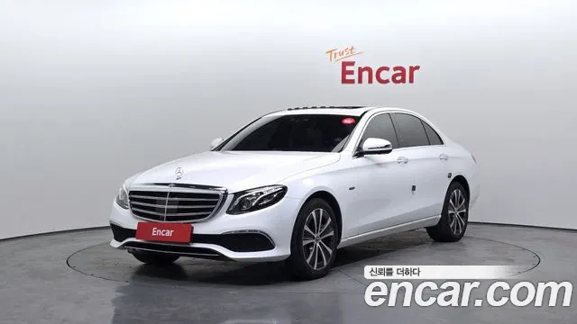 Mercedes-Benz E- W213 E300e 4MATIC Exclusive