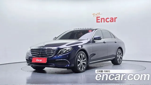 Mercedes-Benz E- W213 E300e 4MATIC Exclusive