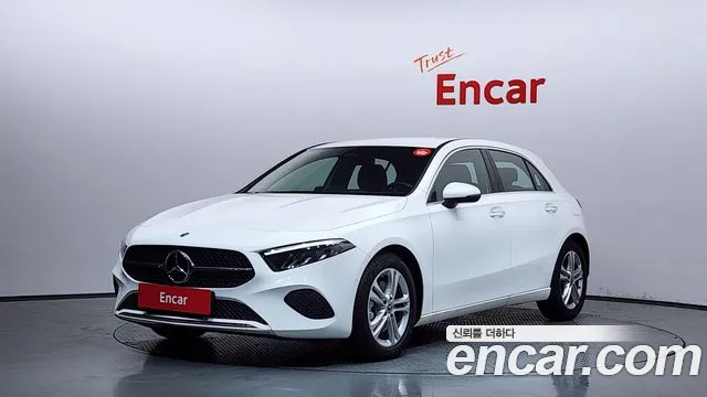 Mercedes-Benz A- W177 A220