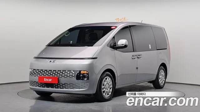 Hyundai Staria 5