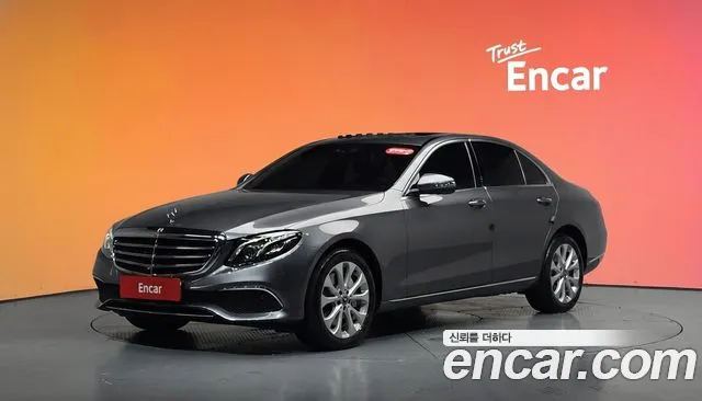 Mercedes-Benz E- W213 E300 4MATIC Exclusive