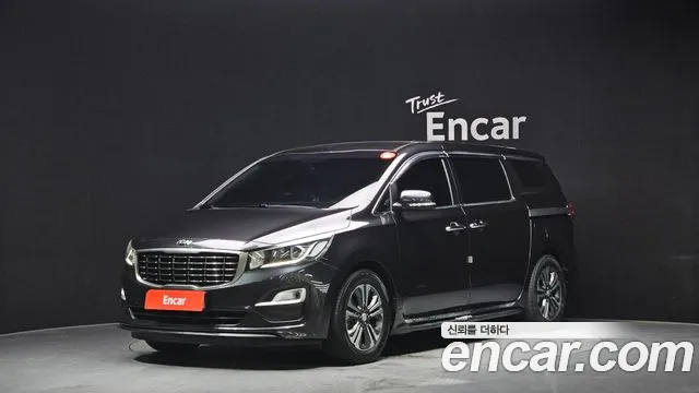 Kia The New Carnival 11