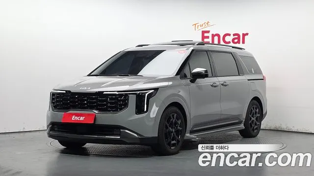 Kia The New Carnival 4 9