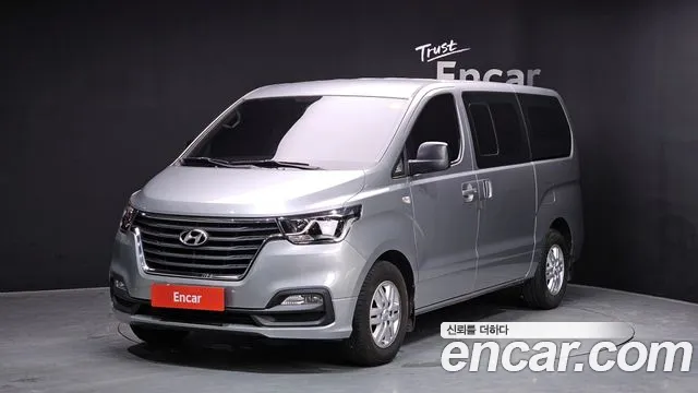 Hyundai The New Grand Starex 5