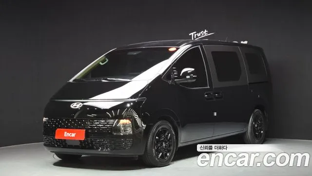 Hyundai Staria 3