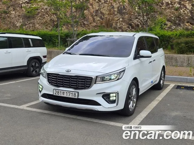 Kia The New Carnival 9