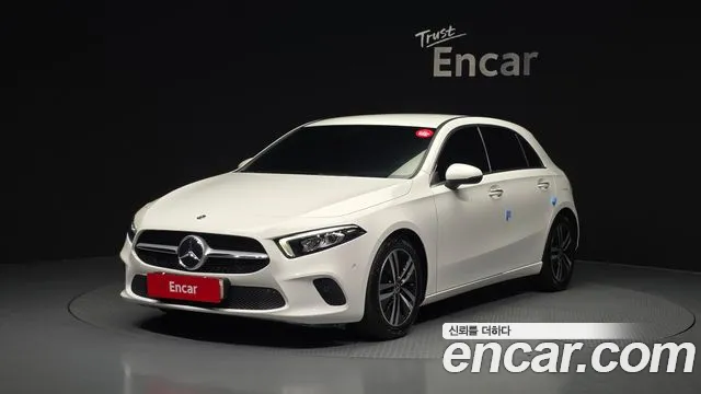 Mercedes-Benz A- W177 A220