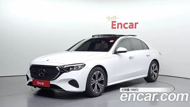 Mercedes-Benz E- W214 E200