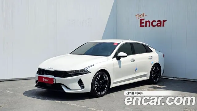 Kia K5 Hybrid 3 Signature