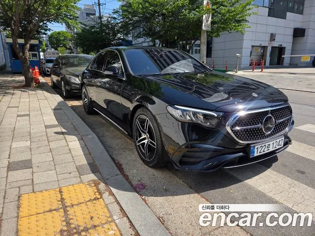 Mercedes-Benz E- W214 E200 AMG Line