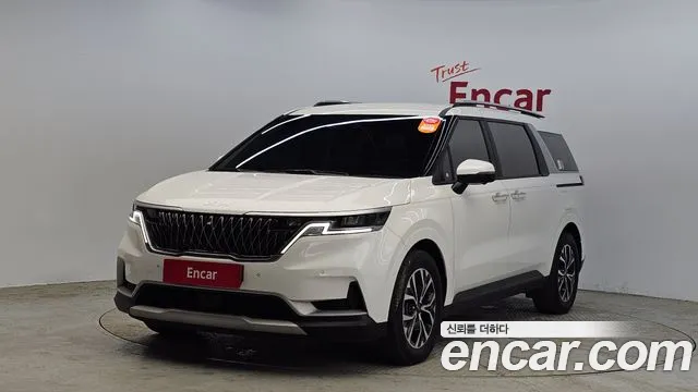 Kia Carnival 4 Gasoline 9 Prestige