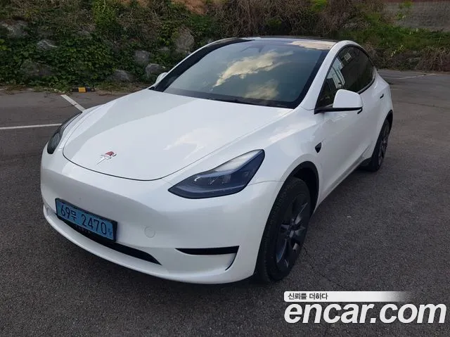 Tesla Y RWD