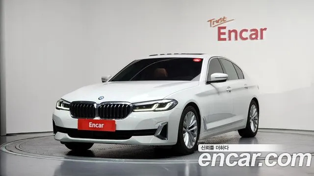 BMW 5 (G30) 520i