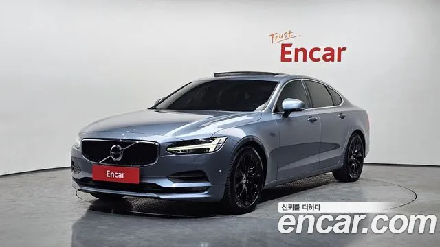 Volvo S90 D4