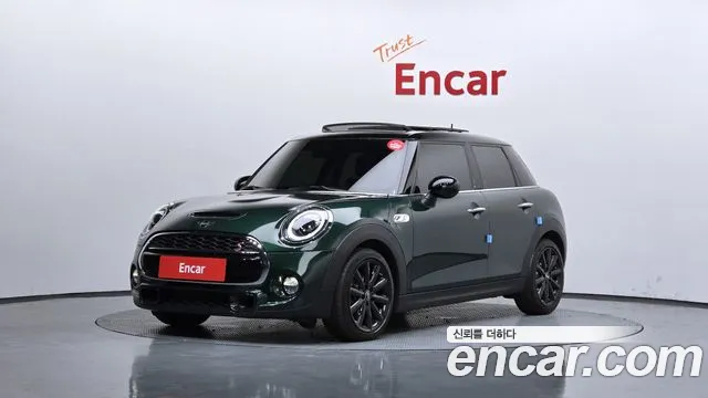MINI Cooper S 5 Base 3