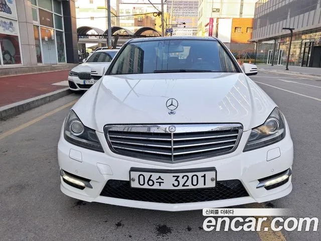Mercedes-Benz C- W204 C220 CDI