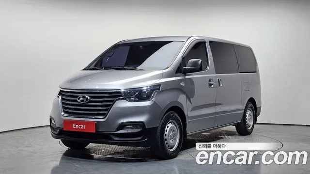 Hyundai The New Grand Starex 3