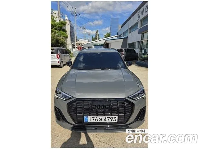 Audi Q3 (F3) 40 TFSI Premium