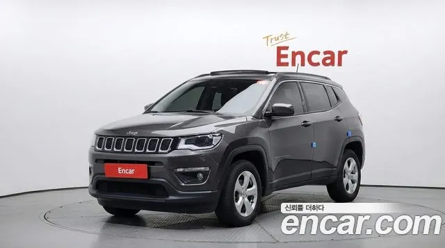 Jeep 2 2.4 AWD
