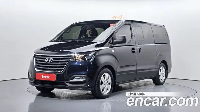 Hyundai The New Grand Starex 12
