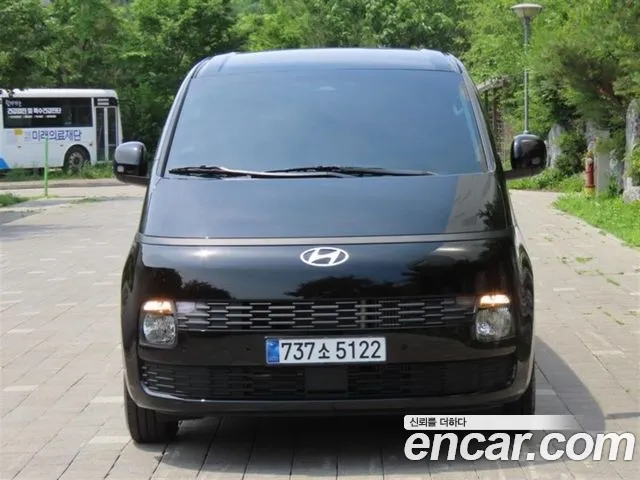 Hyundai The New Staria HEV 1.6 T 11 Modern