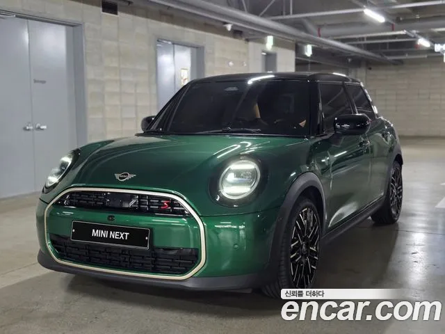 MINI Cooper S 4 5