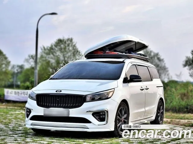 Kia The New Carnival 9 Noblesse