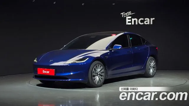 Tesla 3 RWD