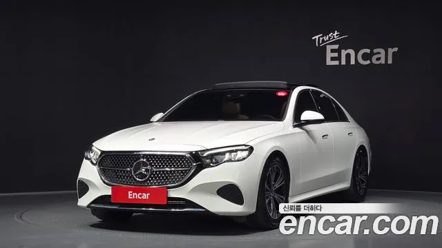 Mercedes-Benz E- W214 E200