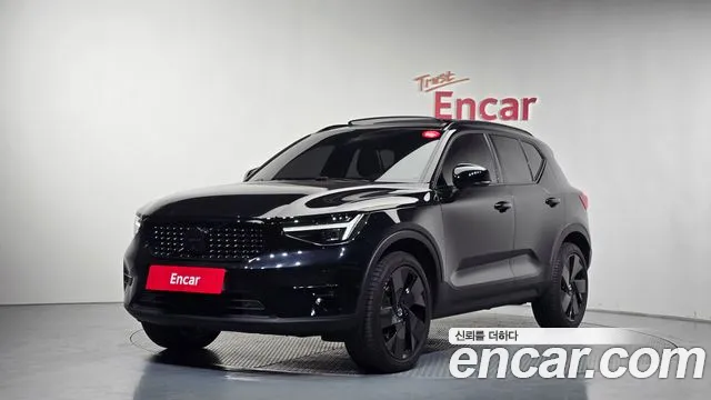 Volvo XC40 B4