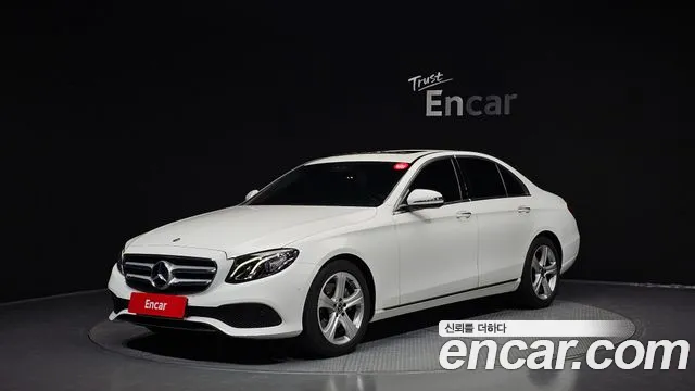 Mercedes-Benz E- W213 E200