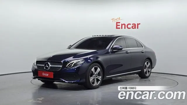 Mercedes-Benz E- W213 E300