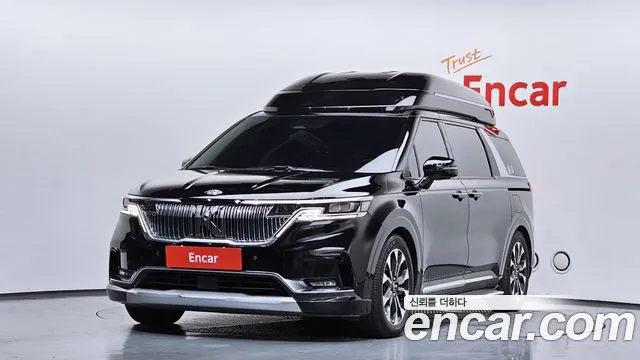 Kia Carnival 4 Gasoline 9